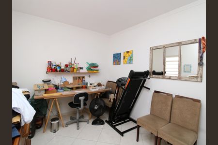 Casa à venda com 156m², 3 quartos e 4 vagasQuarto 2