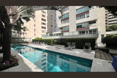 Apartamento à venda com 93m², 2 quartos e 2 vagas Apartamento à venda com 93m², 2 quartos e 2 vagasPiscina