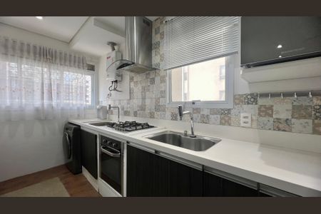 Apartamento à venda com 93m², 2 quartos e 2 vagas Apartamento à venda com 93m², 2 quartos e 2 vagasCozinha