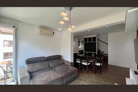 Apartamento à venda com 93m², 2 quartos e 2 vagas Apartamento à venda com 93m², 2 quartos e 2 vagasSala de TV