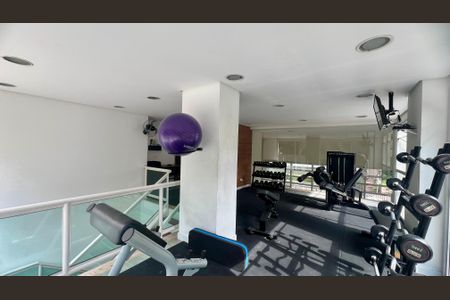 Apartamento à venda com 93m², 2 quartos e 2 vagas Apartamento à venda com 93m², 2 quartos e 2 vagasAcademia