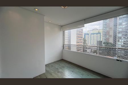 Apartamento à venda com 93m², 2 quartos e 2 vagas Apartamento à venda com 93m², 2 quartos e 2 vagasSala privativa
