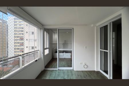 Apartamento à venda com 93m², 2 quartos e 2 vagas Apartamento à venda com 93m², 2 quartos e 2 vagasSala privativa