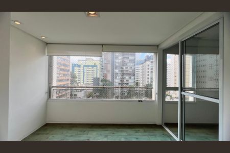 Apartamento à venda com 93m², 2 quartos e 2 vagas Apartamento à venda com 93m², 2 quartos e 2 vagasSala privativa