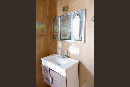 Casa à venda com 125m², 3 quartos e 1 vaga Casa à venda com 125m², 3 quartos e 1 vagaBanheiro 2