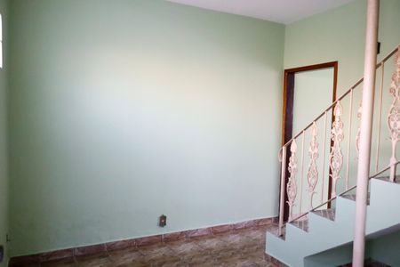 Casa à venda com 125m², 3 quartos e 1 vaga Casa à venda com 125m², 3 quartos e 1 vaga Sala