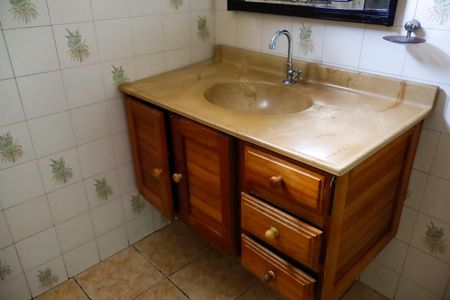 Casa à venda com 125m², 3 quartos e 1 vaga Casa à venda com 125m², 3 quartos e 1 vagaBanheiro