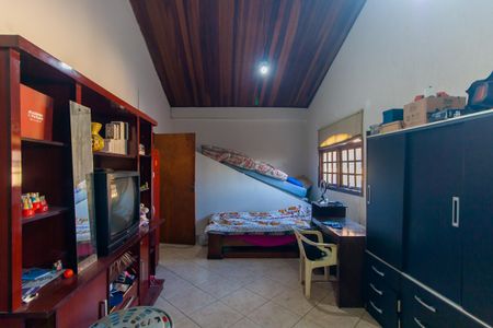 Casa à venda com 358m², 3 quartos e 2 vagas Casa à venda com 358m², 3 quartos e 2 vagasQuarto