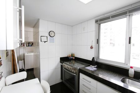 Apartamento à venda com 170m², 4 quartos e 3 vagasCozinha