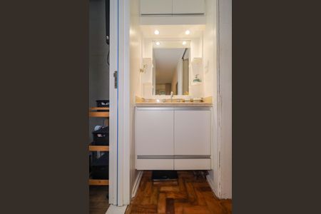 Casa de condomínio à venda com 162m², 4 quartos e 4 vagas Casa de condomínio à venda com 162m², 4 quartos e 4 vagasBanheiro da Suíte