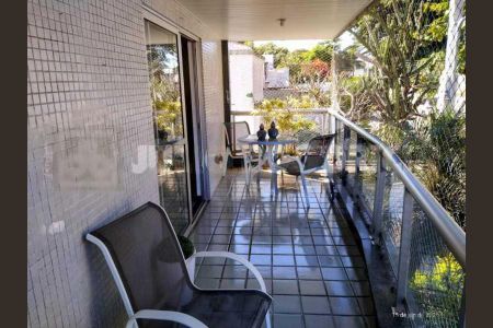 Apartamento à venda com 210m², 4 quartos e 2 vagas