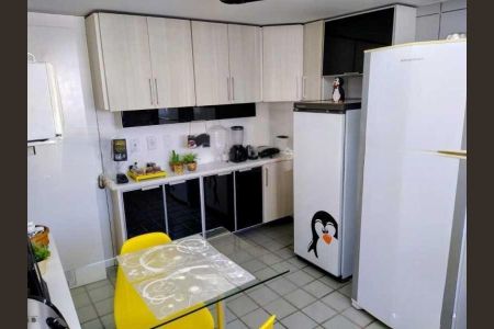 Apartamento à venda com 210m², 4 quartos e 2 vagas