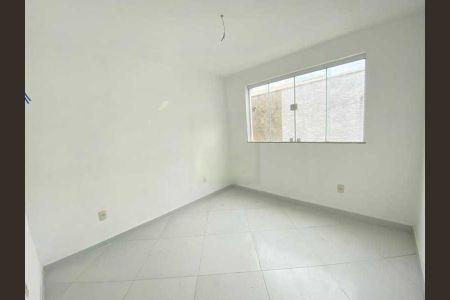 Casa de condomínio à venda com 92m², 3 quartos e 2 vagas