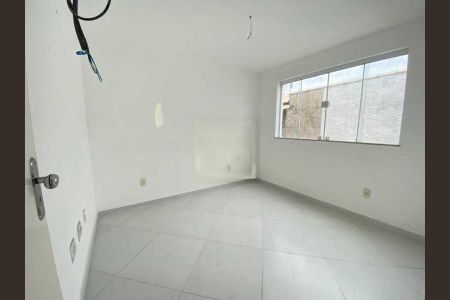 Casa de condomínio à venda com 92m², 3 quartos e 2 vagas