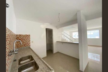 Casa de condomínio à venda com 118m², 4 quartos e 3 vagas