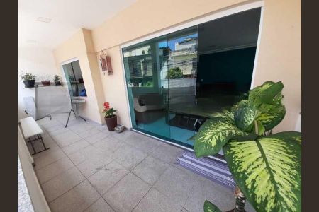 Casa à venda com 120m², 3 quartos e 1 vaga