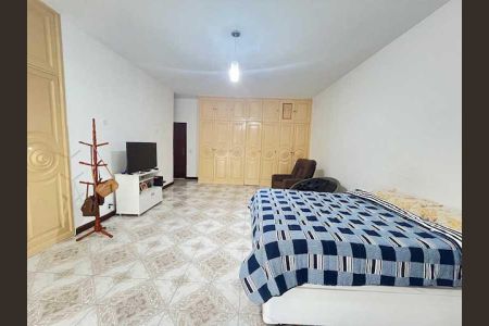 Casa de condomínio à venda com 210m², 3 quartos e 3 vagas