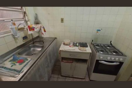 Casa de condomínio à venda com 103m², 3 quartos e 2 vagas