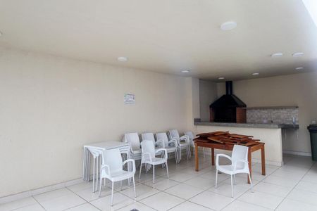 Apartamento à venda com 44m², 2 quartos e 1 vaga Apartamento à venda com 44m², 2 quartos e 1 vagaÁrea comum - Churrasqueira