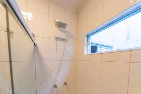 Casa à venda com 215m², 3 quartos e 4 vagas Casa à venda com 215m², 3 quartos e 4 vagasBanheiro Social