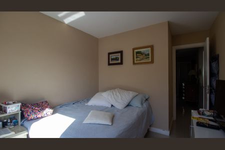 Casa de condomínio para alugar com 235m², 4 quartos e 2 vagasQuarto 2