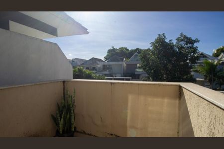 Casa de condomínio para alugar com 235m², 4 quartos e 2 vagasSacada da Suíte 2