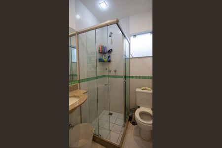 Casa de condomínio para alugar com 235m², 4 quartos e 2 vagas Casa de condomínio para alugar com 235m², 4 quartos e 2 vagasBanheiro Social