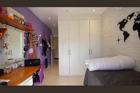 Casa de condomínio para alugar com 235m², 4 quartos e 2 vagas Casa de condomínio para alugar com 235m², 4 quartos e 2 vagasSuíte 2