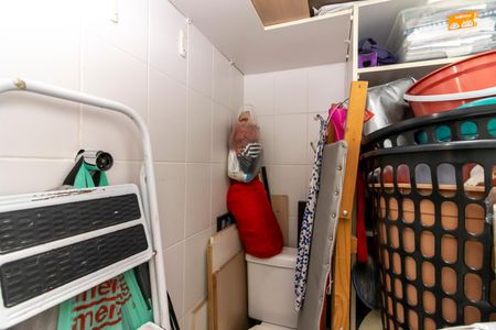 Apartamento à venda com 92m², 3 quartos e 2 vagas Apartamento à venda com 92m², 3 quartos e 2 vagasBanheiro de serviço