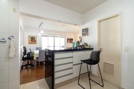 Apartamento à venda com 92m², 3 quartos e 2 vagas Apartamento à venda com 92m², 3 quartos e 2 vagasCozinha