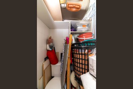 Apartamento à venda com 92m², 3 quartos e 2 vagas Apartamento à venda com 92m², 3 quartos e 2 vagasBanheiro de serviço