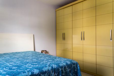 Casa à venda com 200m², 5 quartos e 2 vagas Casa à venda com 200m², 5 quartos e 2 vagasQuarto 1