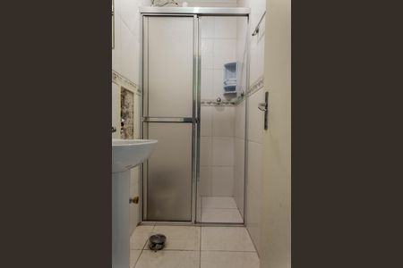 Casa à venda com 200m², 5 quartos e 2 vagas Casa à venda com 200m², 5 quartos e 2 vagasBanheiro  ( Casa 2)