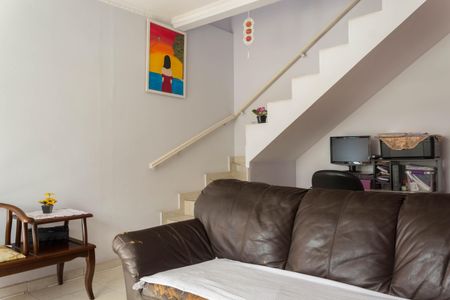 Casa à venda com 200m², 5 quartos e 2 vagas Casa à venda com 200m², 5 quartos e 2 vagasSala