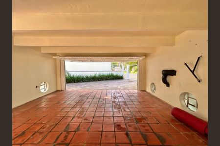 Casa à venda com 253m², 3 quartos e 2 vagasGaragem