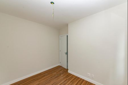 Apartamento à venda com 57m², 2 quartos e 2 vagasQuarto 2