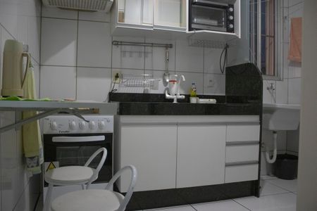 Apartamento à venda com 60m², 3 quartos e 2 vagasCozinha