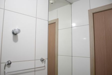 Apartamento à venda com 60m², 3 quartos e 2 vagasBanheiro Social