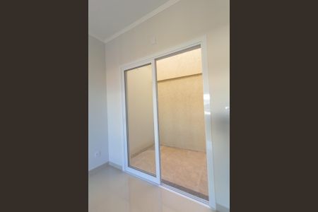 Casa à venda com 123m², 3 quartos e 2 vagas Casa à venda com 123m², 3 quartos e 2 vagasVaranda