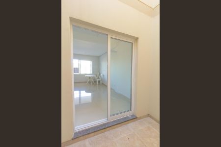 Casa à venda com 123m², 3 quartos e 2 vagas Casa à venda com 123m², 3 quartos e 2 vagasVaranda