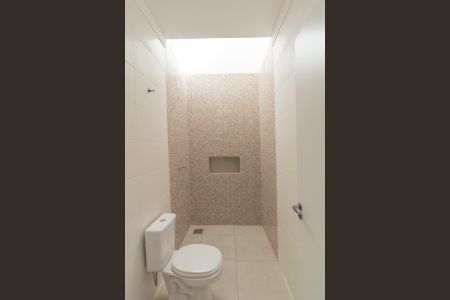 Casa à venda com 123m², 3 quartos e 2 vagas Casa à venda com 123m², 3 quartos e 2 vagasBanheiro Social