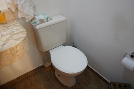 Casa à venda com 200m², 4 quartos e 2 vagasLavabo