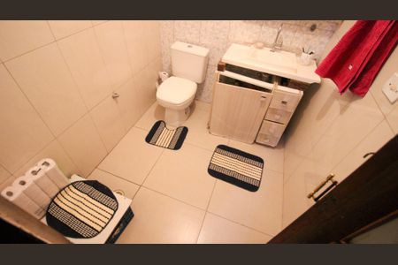 Casa à venda com 180m², 3 quartos e 2 vagas Casa à venda com 180m², 3 quartos e 2 vagasLavabo