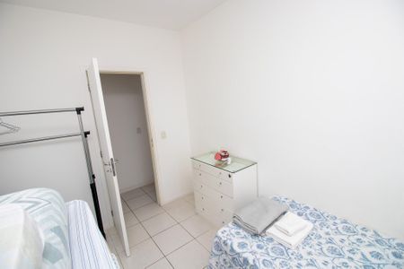 Apartamento à venda com 75m², 2 quartos e 3 vagas Apartamento à venda com 75m², 2 quartos e 3 vagasQuarto 2