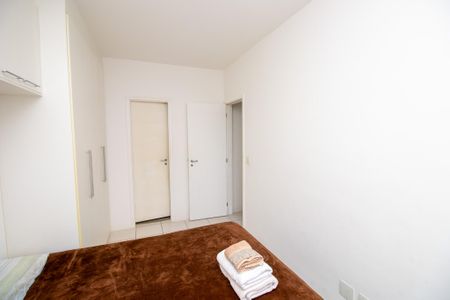 Apartamento à venda com 75m², 2 quartos e 3 vagas Apartamento à venda com 75m², 2 quartos e 3 vagasQuarto 1