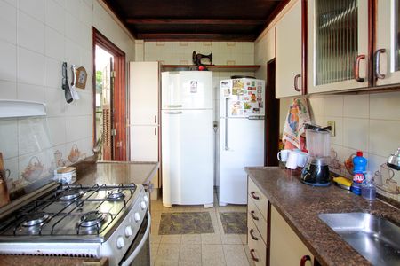 Casa de condomínio para alugar com 440m², 6 quartos e 4 vagasCozinha