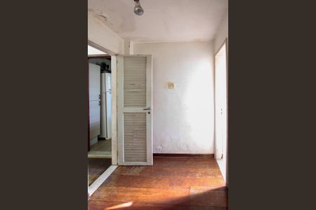 Casa de condomínio para alugar com 440m², 6 quartos e 4 vagasQuarto de Serviço