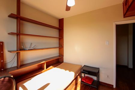 Casa de condomínio para alugar com 440m², 6 quartos e 4 vagasQuarto 1