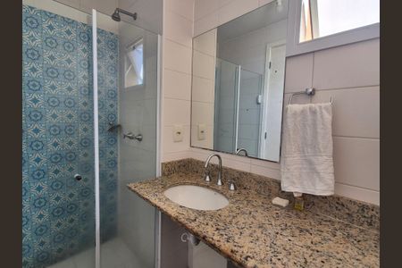 Apartamento à venda com 75m², 2 quartos e 3 vagas Apartamento à venda com 75m², 2 quartos e 3 vagasBanheiro