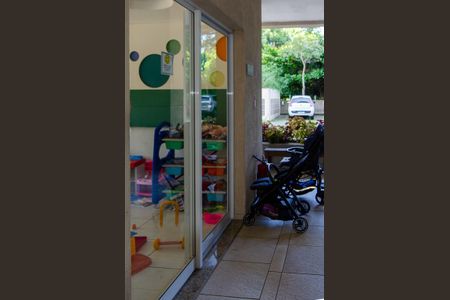 Apartamento à venda com 75m², 2 quartos e 3 vagas Apartamento à venda com 75m², 2 quartos e 3 vagasÁrea comum